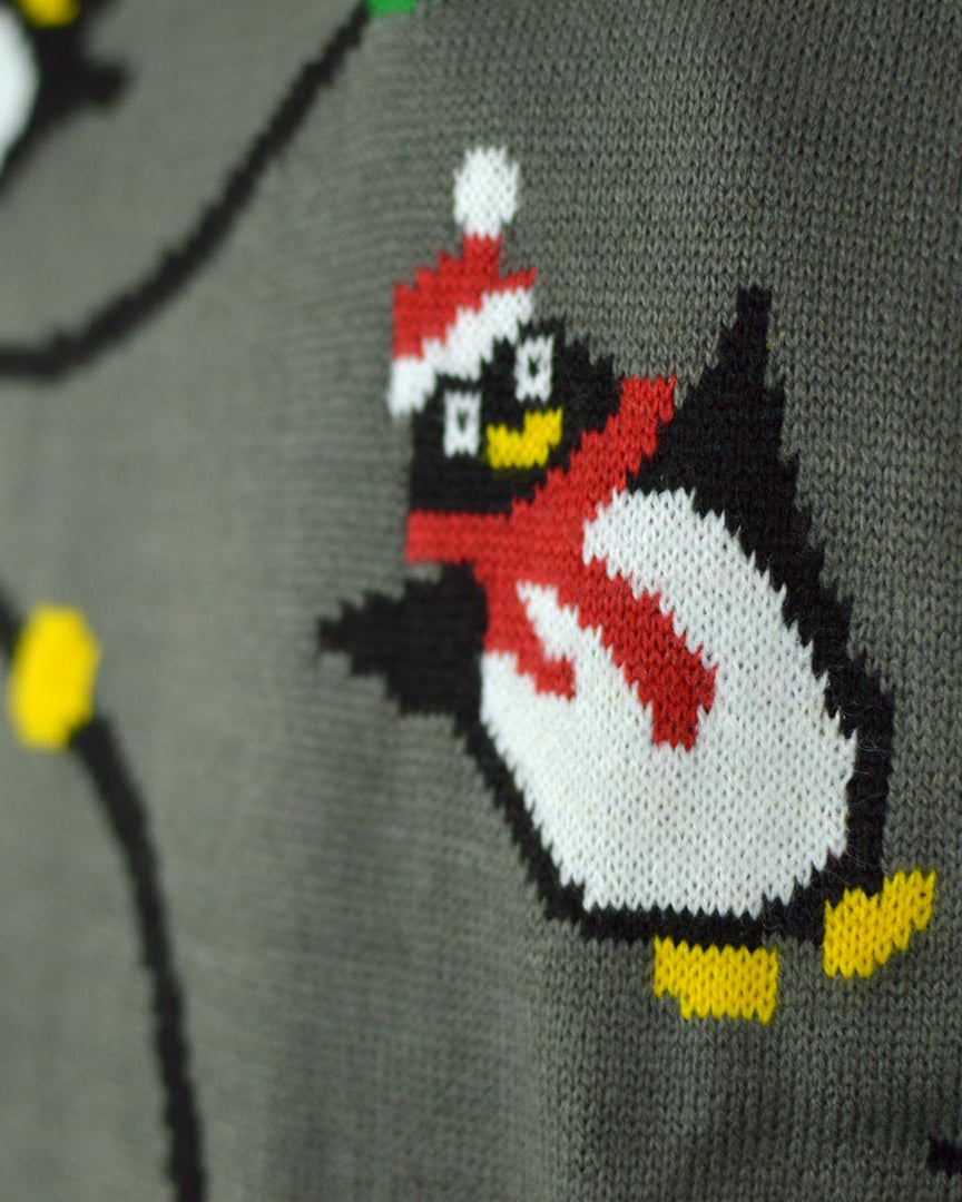 Pull de Noël pour Famille Lumineux LED Gris avec Pingouins détail