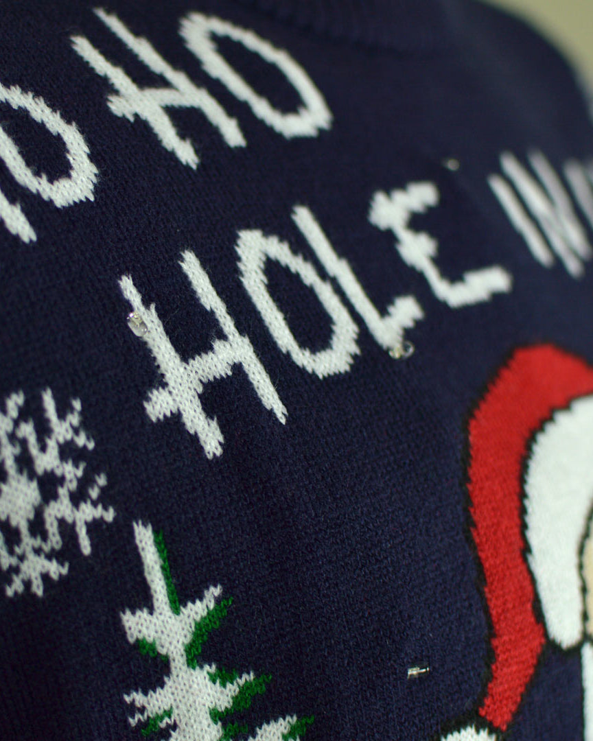detail Pull de Noël pour Homme Lumineux LED Père Noël jouant au Golf