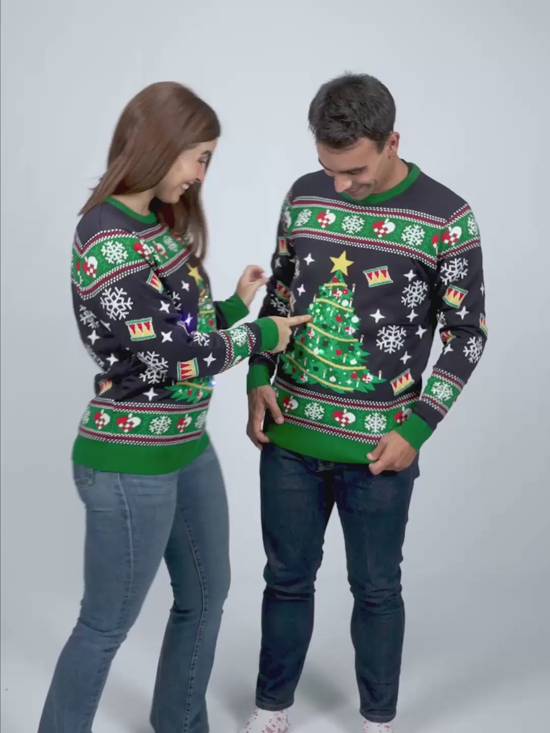 Pull de Noël Femme et Homme Lumineux LED Bleu avec Sapin de Noël