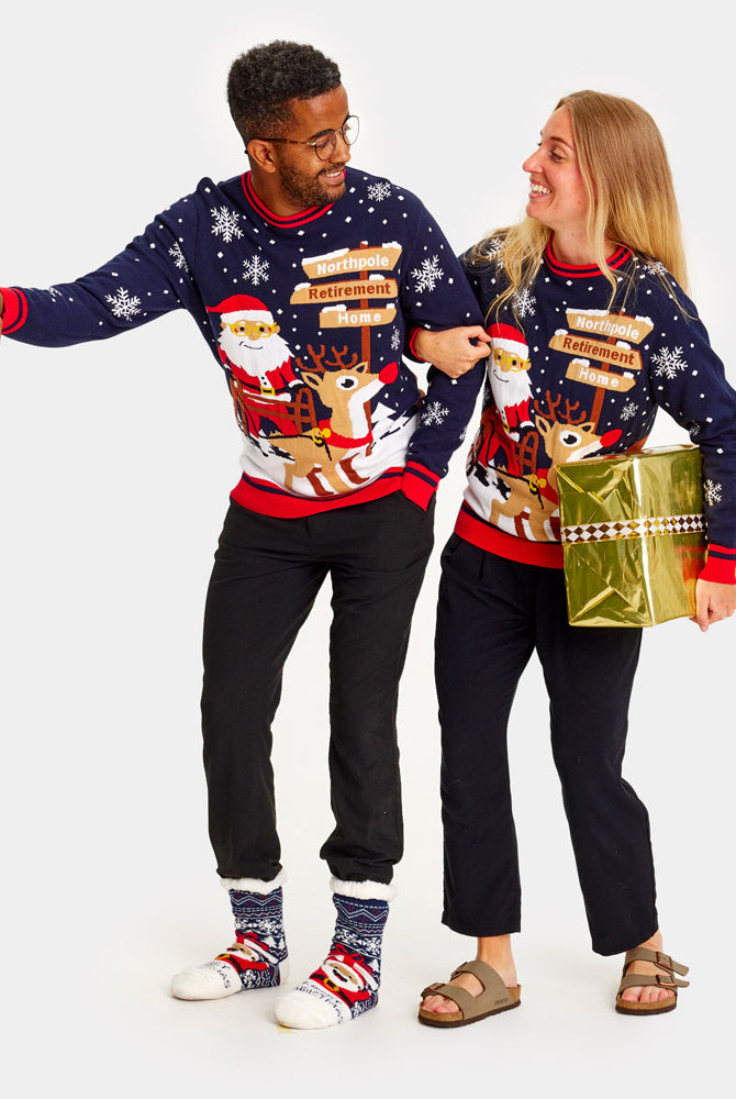 Pull de Noël pour Couple Père Noël avec Déambulateur sur la Voie de la Retraite