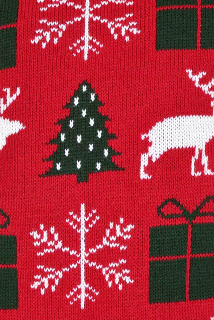 Pull de Noël pour Couple Rouge avec Rennes, Cadeaux et Sapins detail