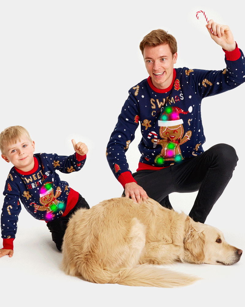 Pull de Noël famille Lumineux LED Bleu Ginger Cookie et Chien