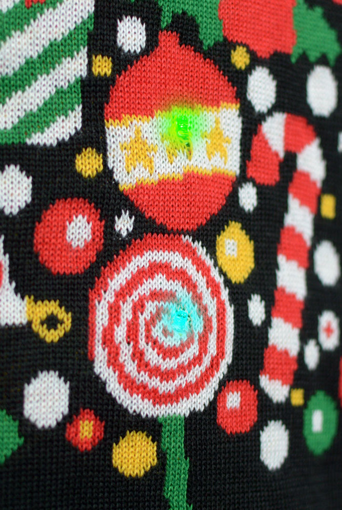 Pull de Noël pour Femme Lumineux LED Noire Sapin de Noël detail