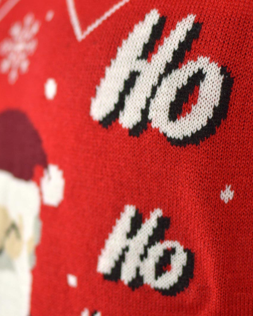 Pull de Noël pour Homme avec Père Noël Entrant par la Cheminée detail