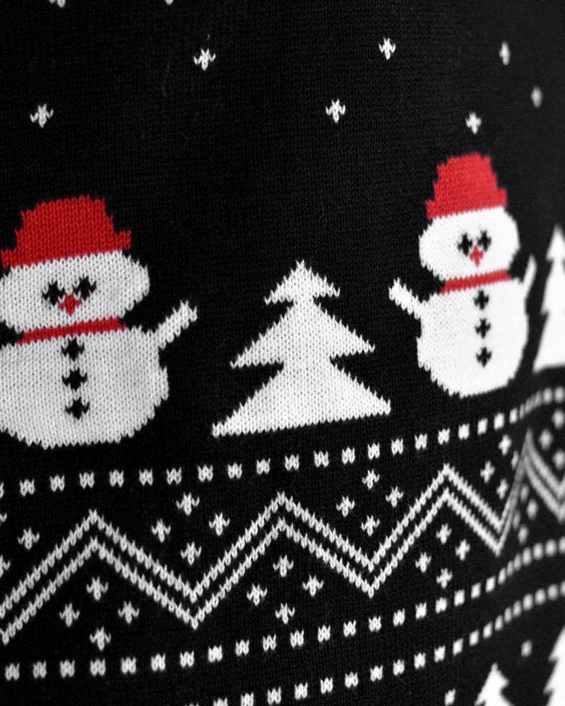 Pull de Noël Noire Sapins, Bonhommes de Neige et Père Noël