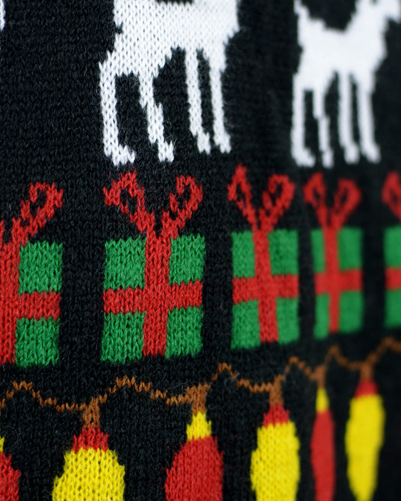 Pull de Noël  Sapins, Rennes et Cadeaux Noir
