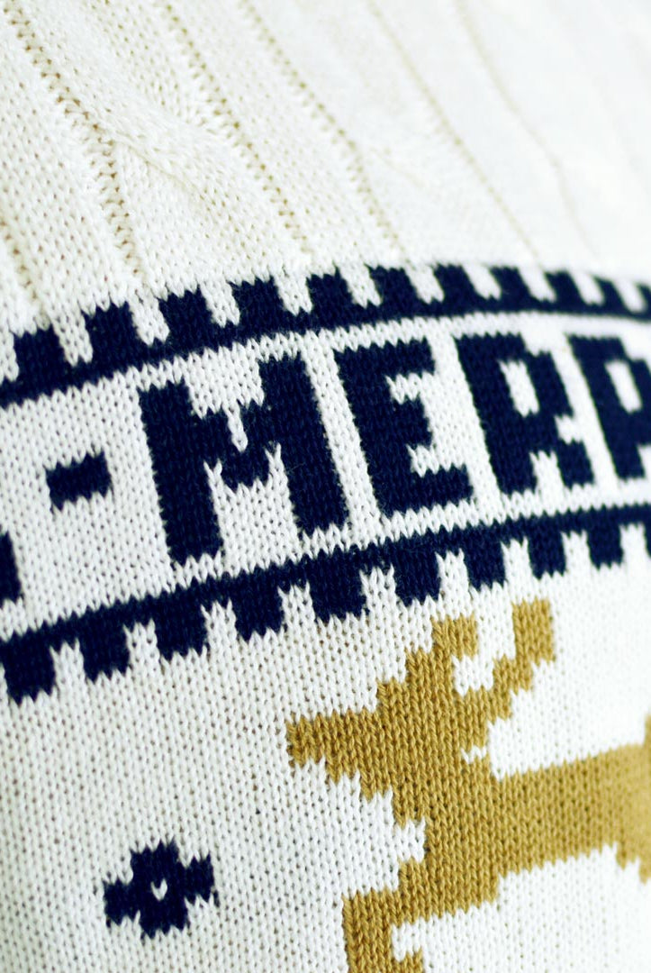 Pull de Noël Blanc Élégant avec Rennes Détail