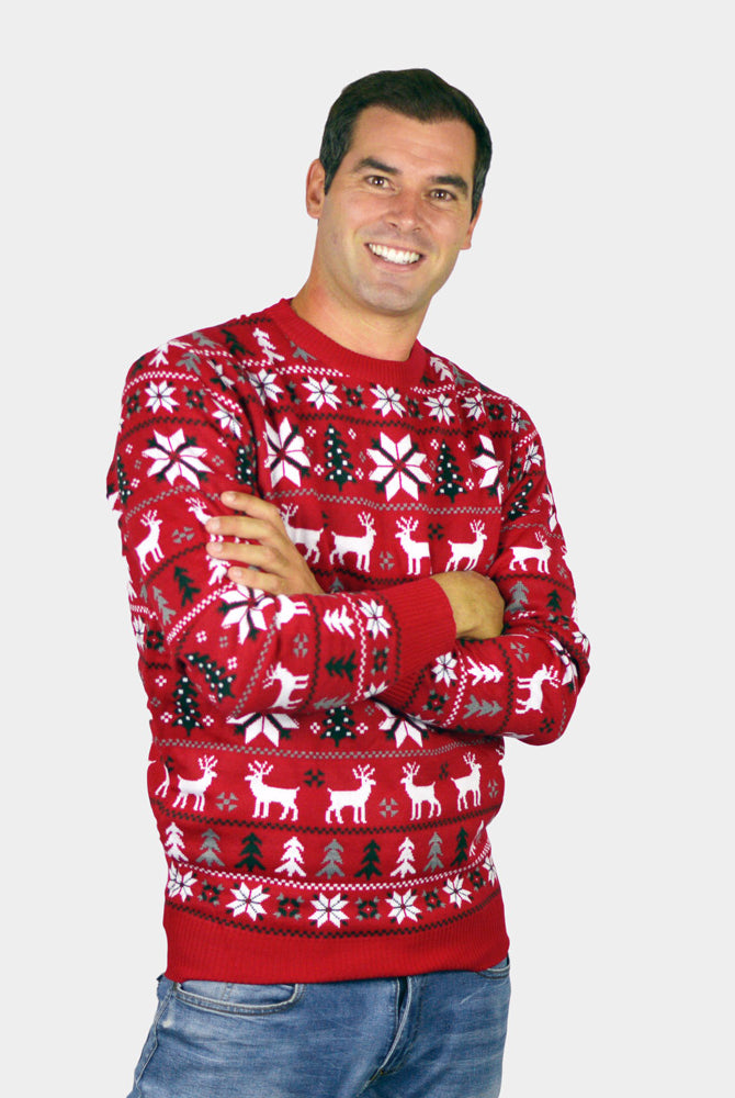 Pull de Noël Homme Rouge avec Rennes, Sapins et Étoiles Polaires