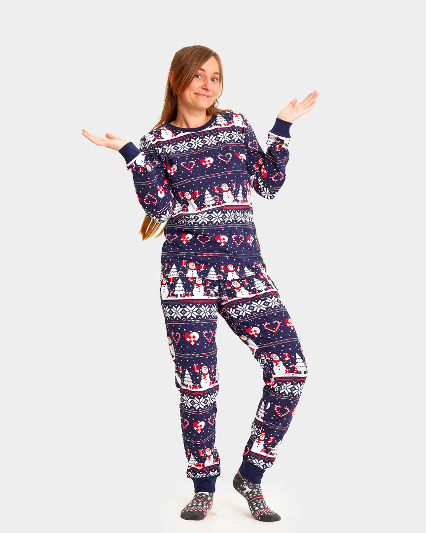 Pyjama de Noël Familial Bleu avec Bonhommes de Neige et Cœurs Femme