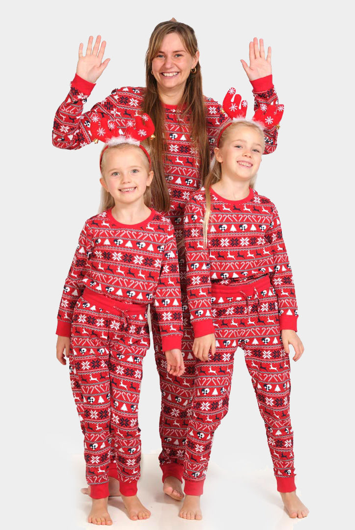 Pyjama de Noël Familial Rouge avec Rennes et Sapins