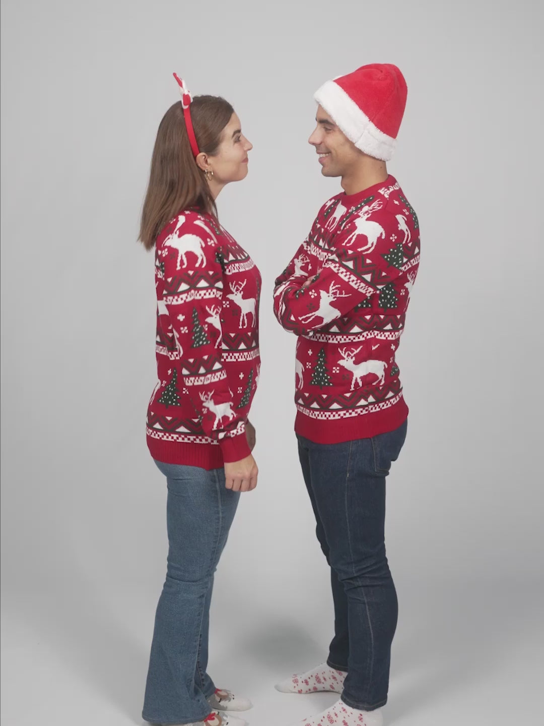 Pull de Noël pour Femme et Homme Rouge avec Sapins de Noël et Rennes