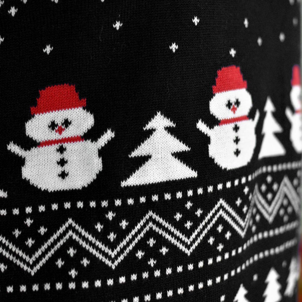 Pull de Noël Noire Sapins, Bonhommes de Neige et Père Noël