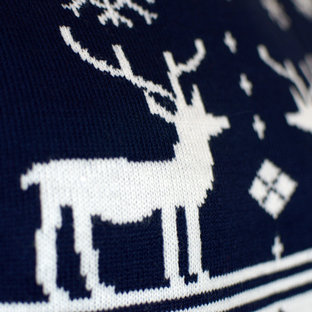 Pull de Noël pour Famille Bleu avec Renne et Étoiles Nordique détail